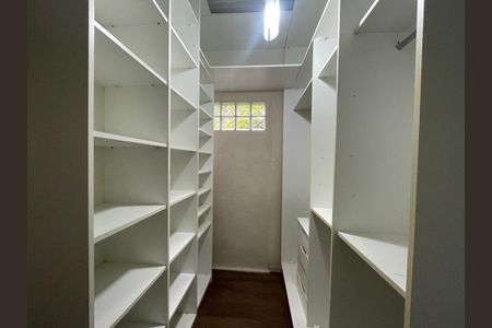 Casa para alugar com 174m², 3 quartos e sem vaga
