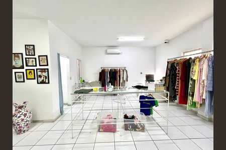 Casa à venda com 791m², 5 quartos e 5 vagas
