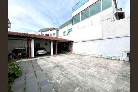 Casa à venda com 791m², 5 quartos e 5 vagas