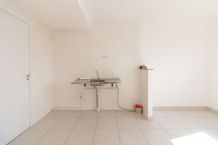 Sala - Cozinha de apartamento para alugar com 2 quartos, 32m² em Jardim Celeste, São Paulo