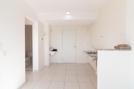 Sala - Cozinha de apartamento para alugar com 2 quartos, 32m² em Jardim Celeste, São Paulo