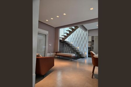 Casa para alugar com 245m², 4 quartos e sem vaga Casa para alugar com 245m², 4 quartos e sem vagaSala