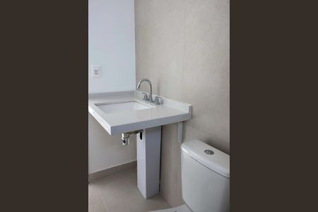 Apartamento à venda com 73m², 3 quartos e 1 vaga Apartamento à venda com 73m², 3 quartos e 1 vagaBanheiro da Suíte 2