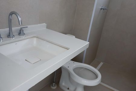 Apartamento à venda com 73m², 3 quartos e 1 vaga Apartamento à venda com 73m², 3 quartos e 1 vagaBanheiro da Suíte 2