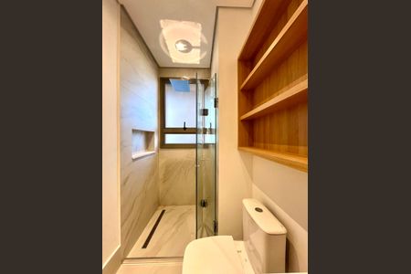 Apartamento para alugar com 156m², 3 quartos e 3 vagas Apartamento para alugar com 156m², 3 quartos e 3 vagasBanheiro suíte 2