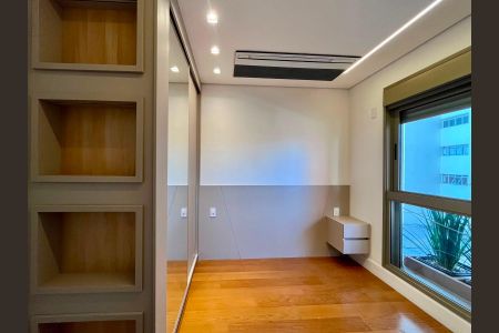 Apartamento para alugar com 156m², 3 quartos e 3 vagas Apartamento para alugar com 156m², 3 quartos e 3 vagasQuarto 2