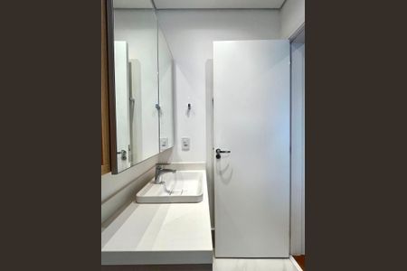 Apartamento para alugar com 156m², 3 quartos e 3 vagas Apartamento para alugar com 156m², 3 quartos e 3 vagasBanheiro suíte 2