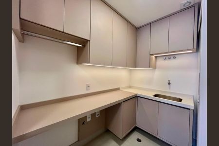 Apartamento para alugar com 156m², 3 quartos e 3 vagas Apartamento para alugar com 156m², 3 quartos e 3 vagasÁrea de Serviço