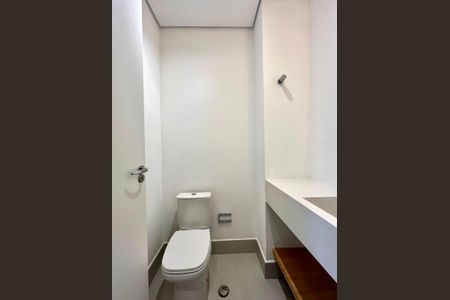 Lavabo de apartamento para alugar com 3 quartos, 156m² em Cambuí, Campinas