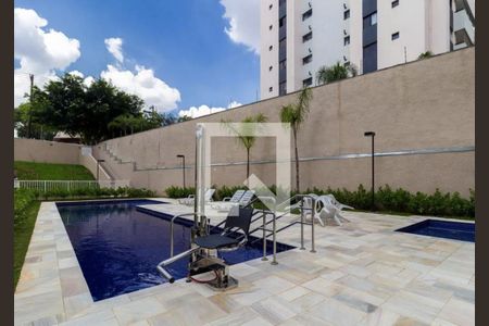 Apartamento para alugar com 37m², 2 quartos e sem vaga Apartamento para alugar com 37m², 2 quartos e sem vagaÁrea comum - Piscina
