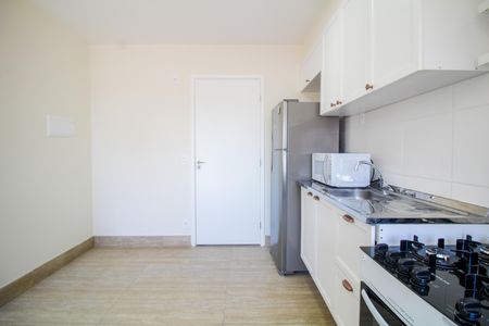 Apartamento para alugar com 37m², 2 quartos e sem vaga Apartamento para alugar com 37m², 2 quartos e sem vagaCozinha e Área de Serviço