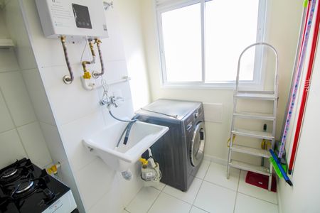 Apartamento para alugar com 37m², 2 quartos e sem vaga Apartamento para alugar com 37m², 2 quartos e sem vagaCozinha e Área de Serviço