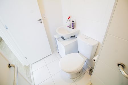 Apartamento para alugar com 37m², 2 quartos e sem vaga Apartamento para alugar com 37m², 2 quartos e sem vagaBanheiro