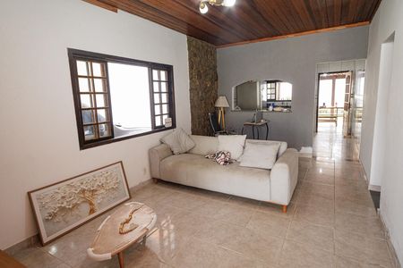 Sala de casa para alugar com 3 quartos, 299m² em Campo Grande, Rio de Janeiro
