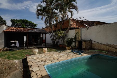 Casa para alugar com 299m², 3 quartos e 5 vagas Casa para alugar com 299m², 3 quartos e 5 vagasQuintal