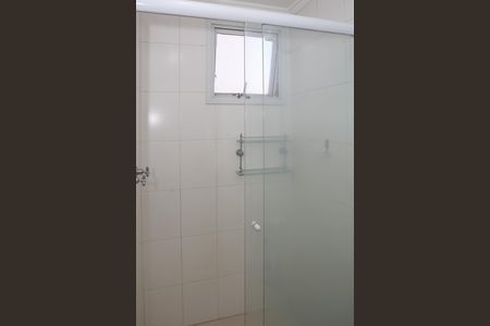 Apartamento à venda com 76m², 3 quartos e 2 vagas Apartamento à venda com 76m², 3 quartos e 2 vagasBanheiro da Suíte