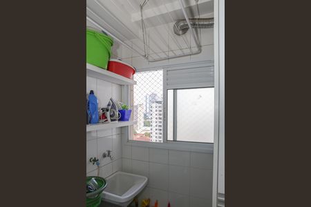 Apartamento à venda com 76m², 3 quartos e 2 vagas Apartamento à venda com 76m², 3 quartos e 2 vagasCozinha e Área de Serviço