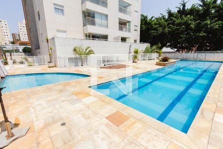 Apartamento à venda com 76m², 3 quartos e 2 vagas Apartamento à venda com 76m², 3 quartos e 2 vagasÁrea comum - Piscina