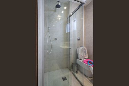 Apartamento à venda com 191m², 4 quartos e 2 vagasBanheiro social 