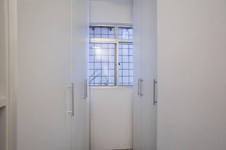 Apartamento à venda com 191m², 4 quartos e 2 vagasCozinha