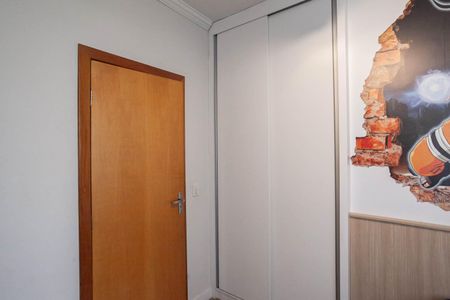 Apartamento à venda com 191m², 4 quartos e 2 vagasQuarto 2