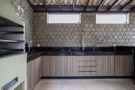 Apartamento à venda com 191m², 4 quartos e 2 vagasÁrea Privativa