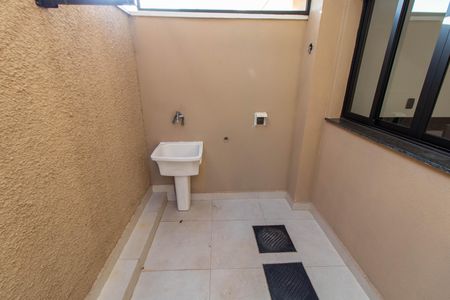 Casa de condomínio para alugar com 89m², 2 quartos e 2 vagasÁREA DE SERVIÇO