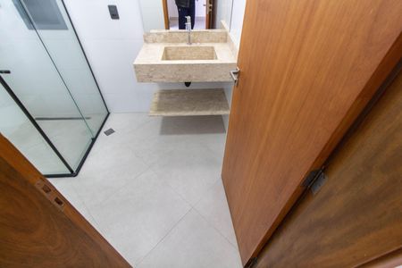 Casa de condomínio para alugar com 89m², 2 quartos e 2 vagasBANHEIRO DA SUITE 1