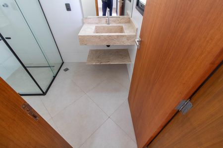 Casa de condomínio para alugar com 89m², 2 quartos e 2 vagasBANHEIRO DA SUITE 2