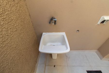 Casa de condomínio para alugar com 89m², 2 quartos e 2 vagasÁREA DE SERVIÇO