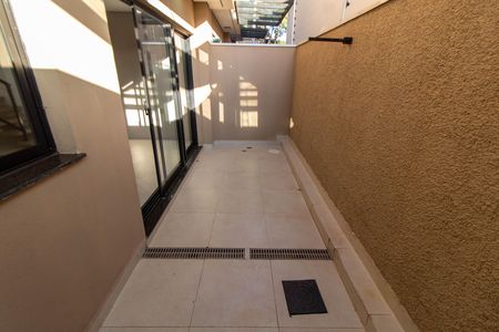Casa de condomínio para alugar com 89m², 2 quartos e 2 vagasÁREA DE SERVIÇO