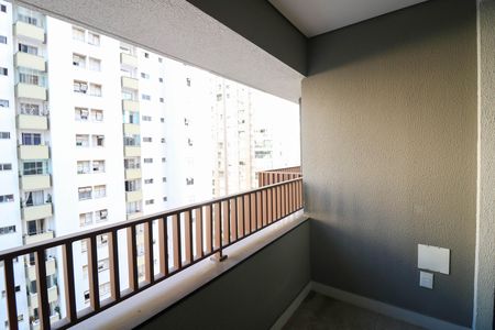 Studio à venda com 25m², 1 quarto e sem vaga Studio à venda com 25m², 1 quarto e sem vagaVaranda