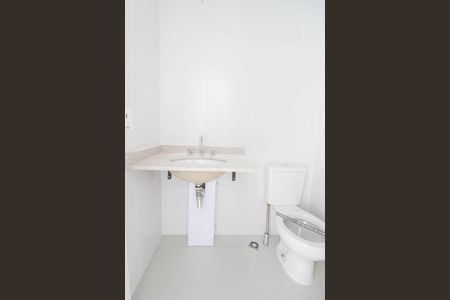 Banheiro de kitnet/studio à venda com 1 quarto, 25m² em Campo Belo, São Paulo