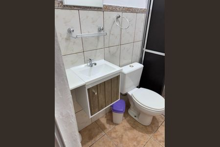 Banheiro  de apartamento para alugar com 1 quarto, 40m² em Canto do Forte, Praia Grande