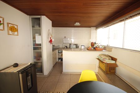 Apartamento à venda com 179m², 2 quartos e 1 vagacozinha 2
