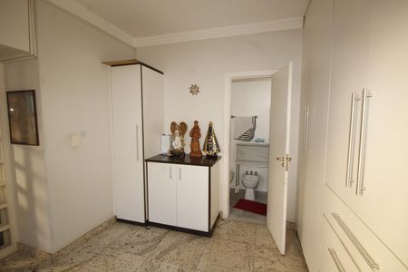 Apartamento à venda com 179m², 2 quartos e 1 vagaquarto 2