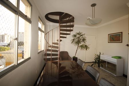 Apartamento à venda com 179m², 2 quartos e 1 vagasala