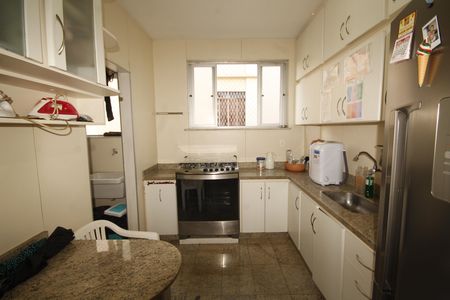 Apartamento à venda com 179m², 2 quartos e 1 vagaCozinha