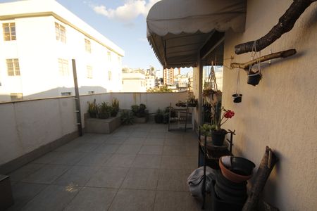 Apartamento à venda com 179m², 2 quartos e 1 vagaterraço