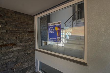 Casa de condomínio à venda com 286m², 4 quartos e 4 vagas Casa de condomínio à venda com 286m², 4 quartos e 4 vagasPlaca