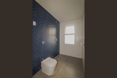 Casa de condomínio à venda com 286m², 4 quartos e 4 vagas Casa de condomínio à venda com 286m², 4 quartos e 4 vagasBanheiro da Suíte