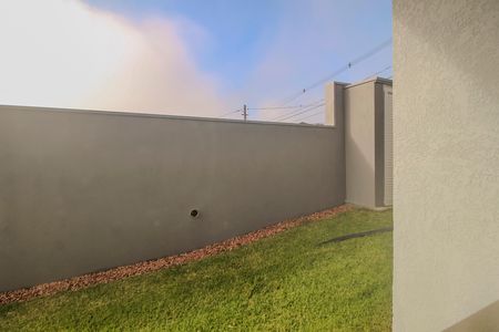 Casa de condomínio à venda com 286m², 4 quartos e 4 vagas Casa de condomínio à venda com 286m², 4 quartos e 4 vagasVista