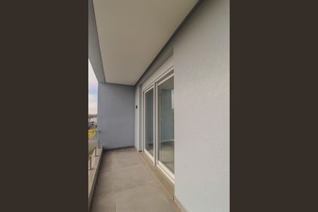 Casa de condomínio à venda com 286m², 4 quartos e 4 vagas Casa de condomínio à venda com 286m², 4 quartos e 4 vagasVaranda