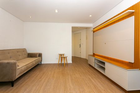 Apartamento à venda com 74m², 3 quartos e 3 vagas Apartamento à venda com 74m², 3 quartos e 3 vagasSala