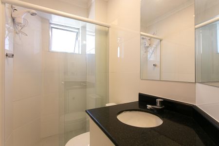 Apartamento à venda com 74m², 3 quartos e 3 vagas Apartamento à venda com 74m², 3 quartos e 3 vagasBanheiro