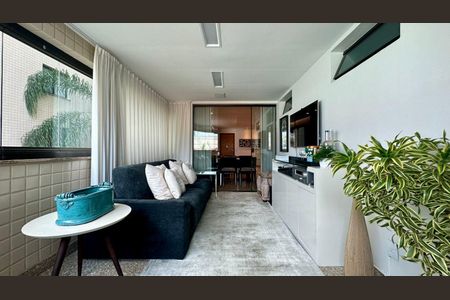 Apartamento à venda com 130m², 4 quartos e 3 vagas Apartamento à venda com 130m², 4 quartos e 3 vagasVaranda