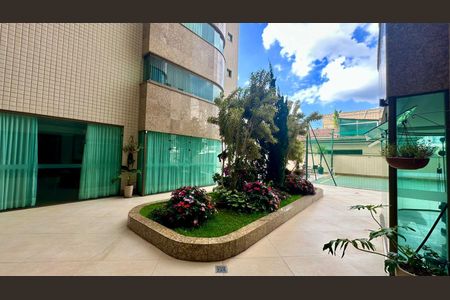 Apartamento à venda com 130m², 4 quartos e 3 vagas Apartamento à venda com 130m², 4 quartos e 3 vagasÁrea comum