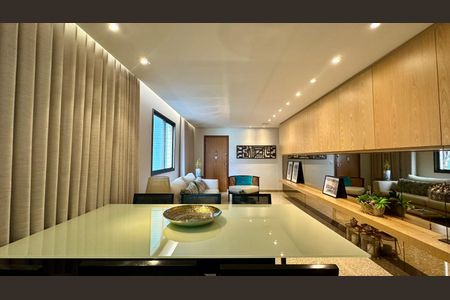 Sala  de apartamento à venda com 4 quartos, 130m² em Buritis, Belo Horizonte