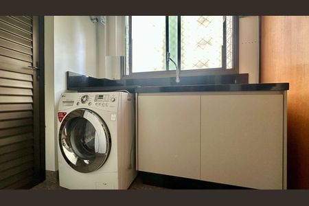 Apartamento à venda com 130m², 4 quartos e 3 vagas