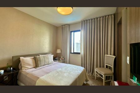 Apartamento à venda com 130m², 4 quartos e 3 vagas Apartamento à venda com 130m², 4 quartos e 3 vagasQuarto